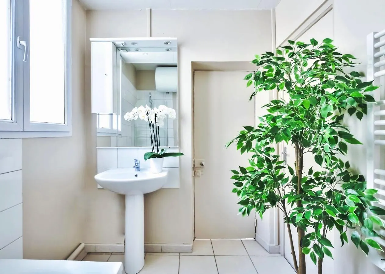 Charming Family Flat Near Montparnasse Apartment Paris